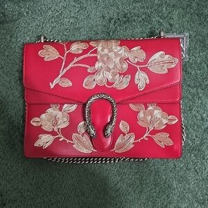 Gucci Red Floral Embroidered Dionysus Shoulder Bag
